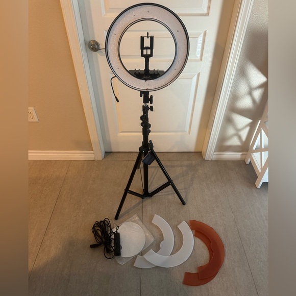 Flashpoint ring light standup - Picture 1 of 5
